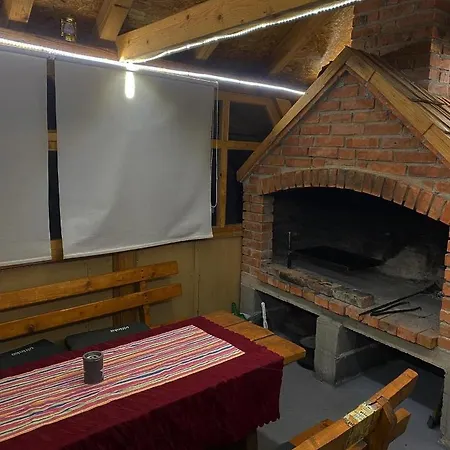 Vikendica Amra I Indir Holiday home