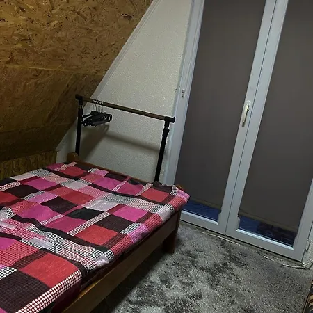 Vikendica Amra I Indir *