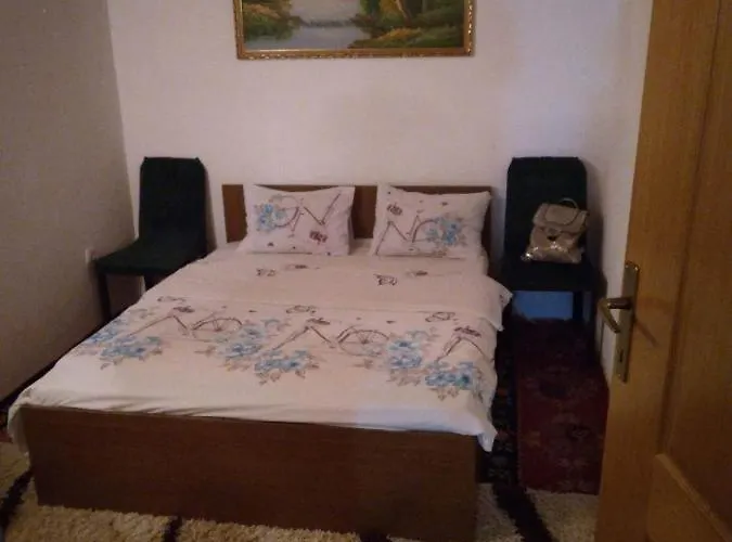 Vikendica Amra I Indir