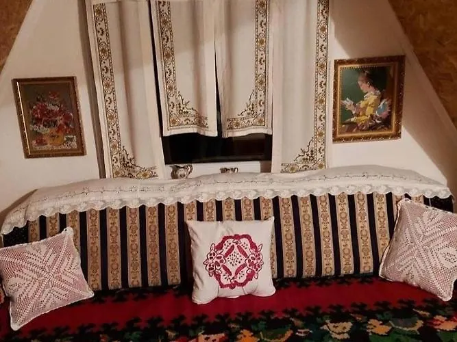 Vikendica Amra I Indir *